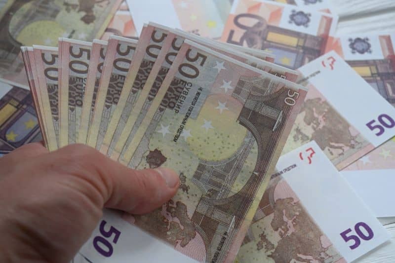 Συντάξεις: Αναδρομικά μέχρι και 4.000 ευρώ! Ποιοι θα τα πάρουν;