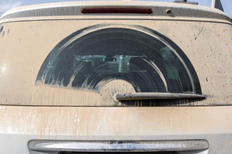 Αυτοκίνητο με αφρικανική σκόνη 