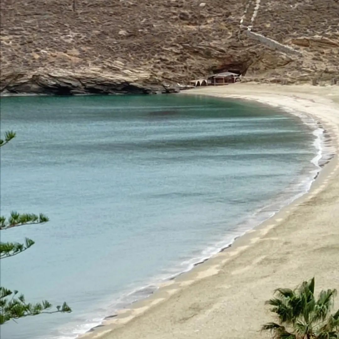 Ελένη Μενεγάκη παραλία 