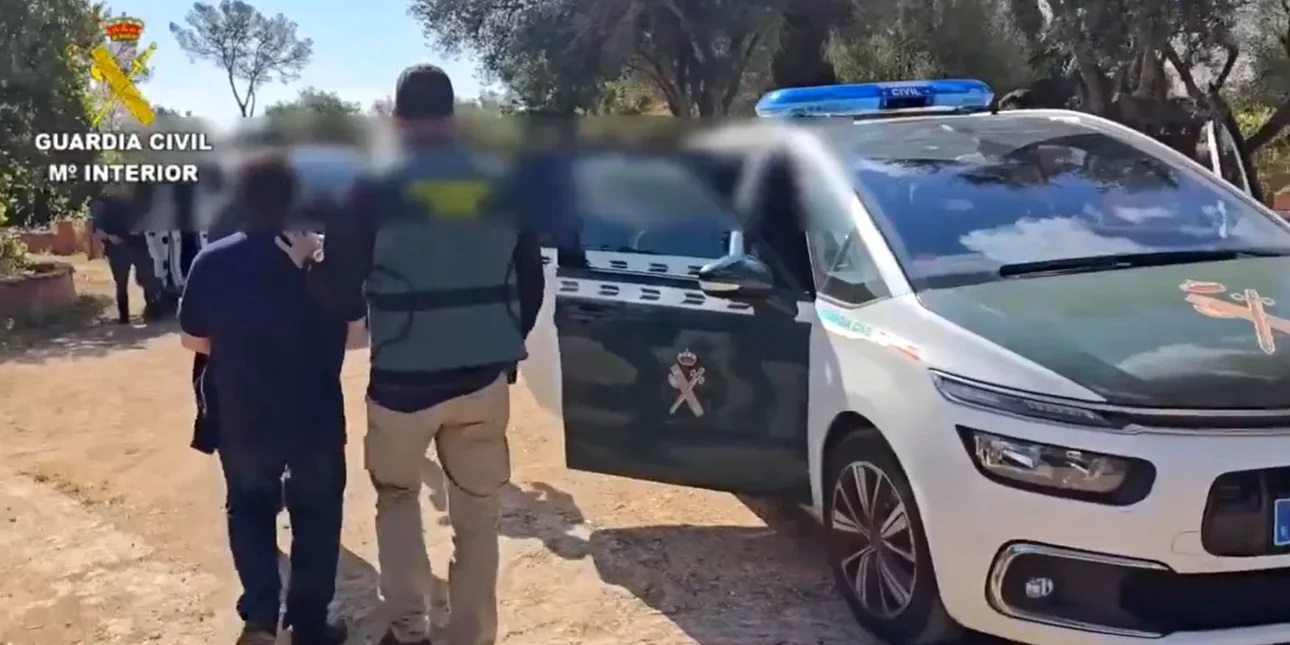 49χρονος κακοποιούσε την ανήλικη θετή του κόρη 