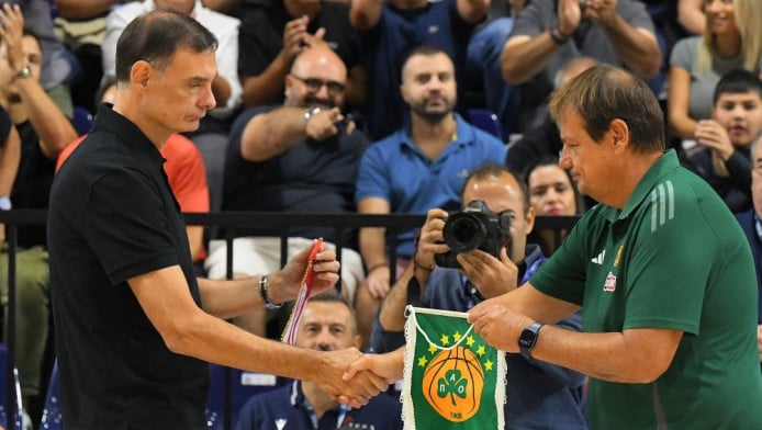 Ξεκάθαρος
