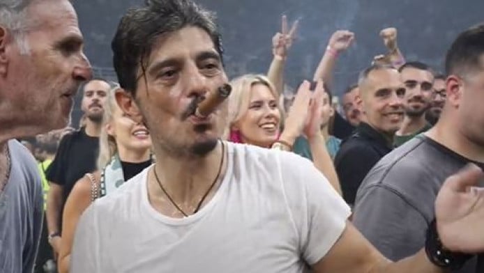 Τριπλή…