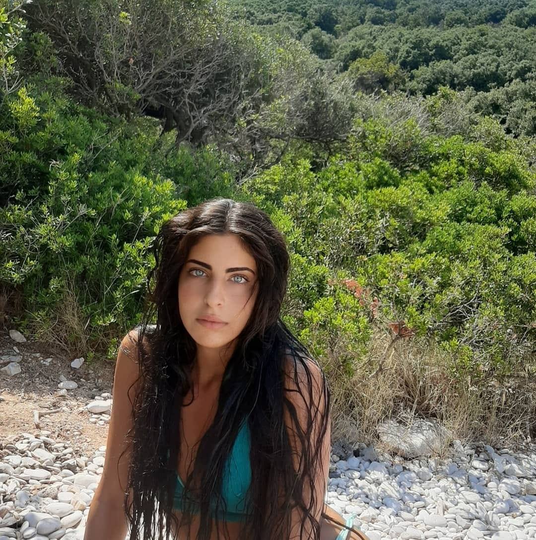 width=1080