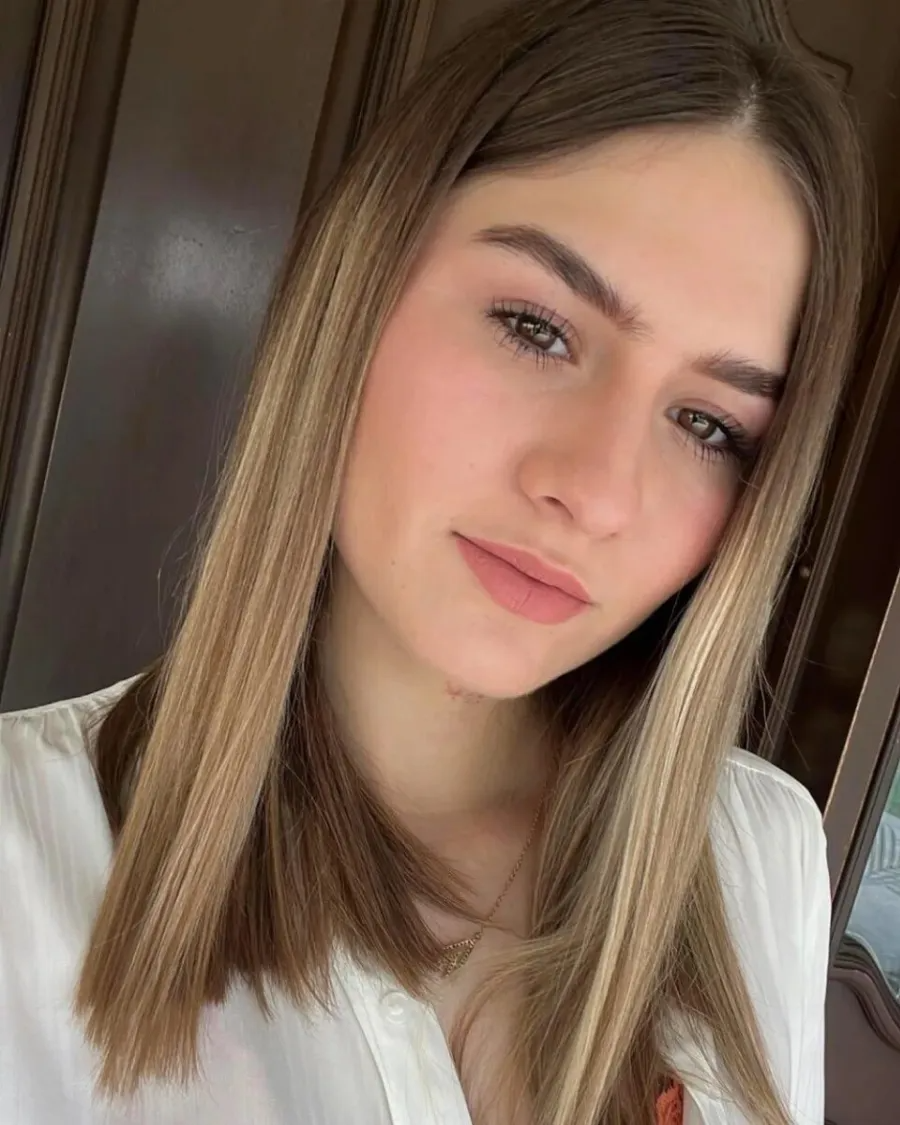 width=900