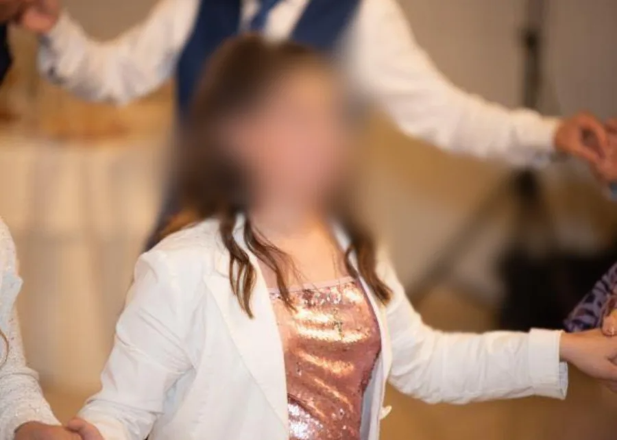Η