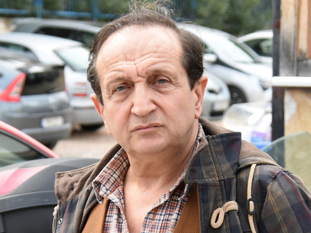 Σπύρος
