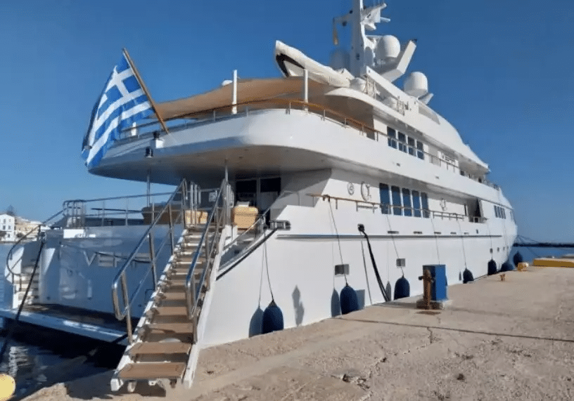 Δημήτρης