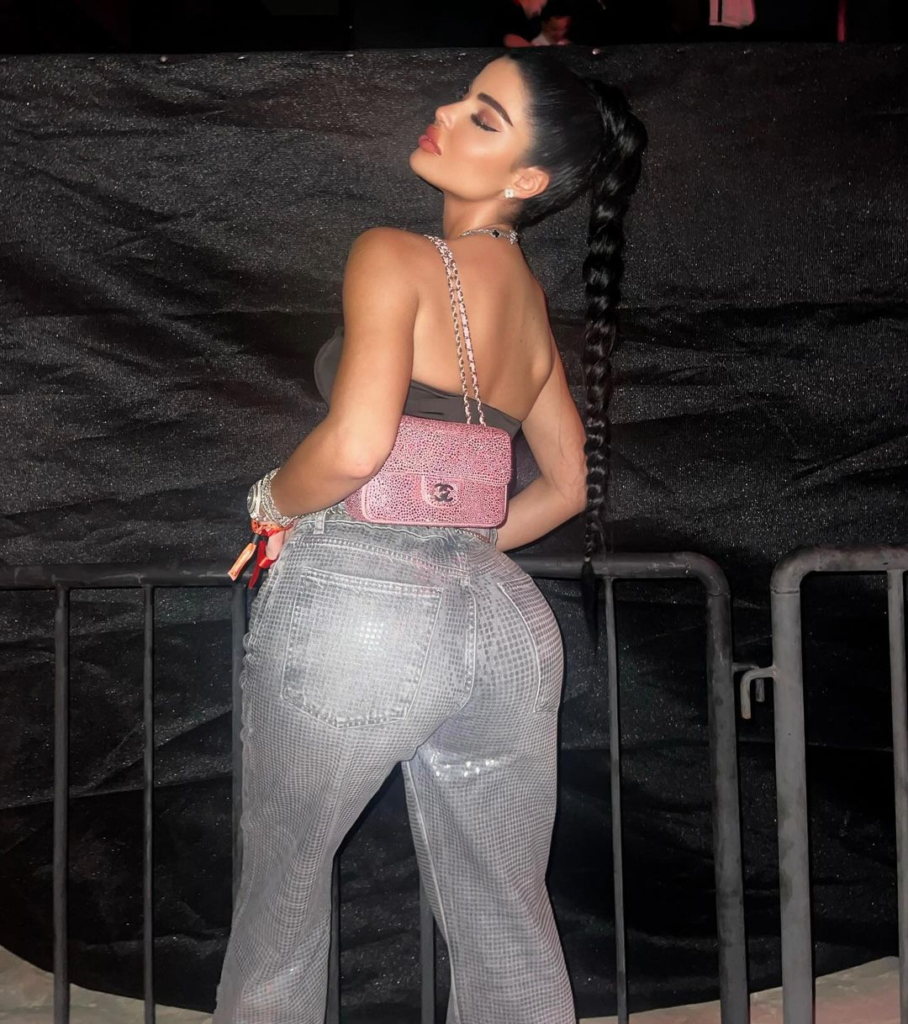 width=640