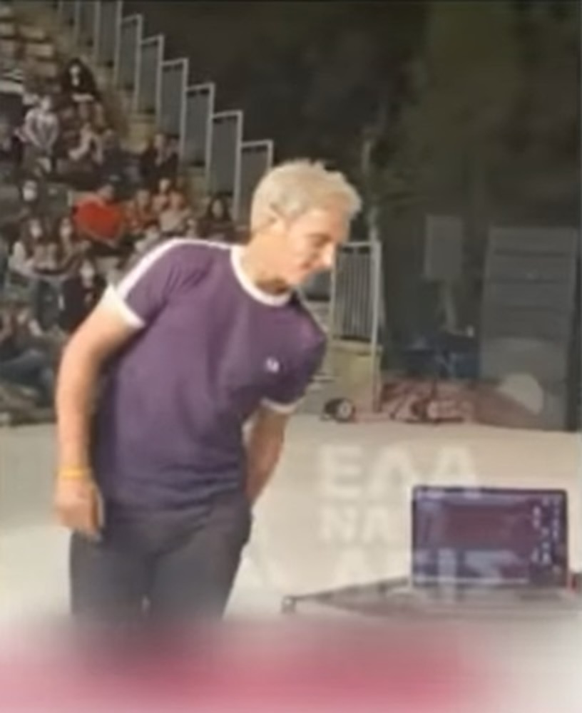 width=816