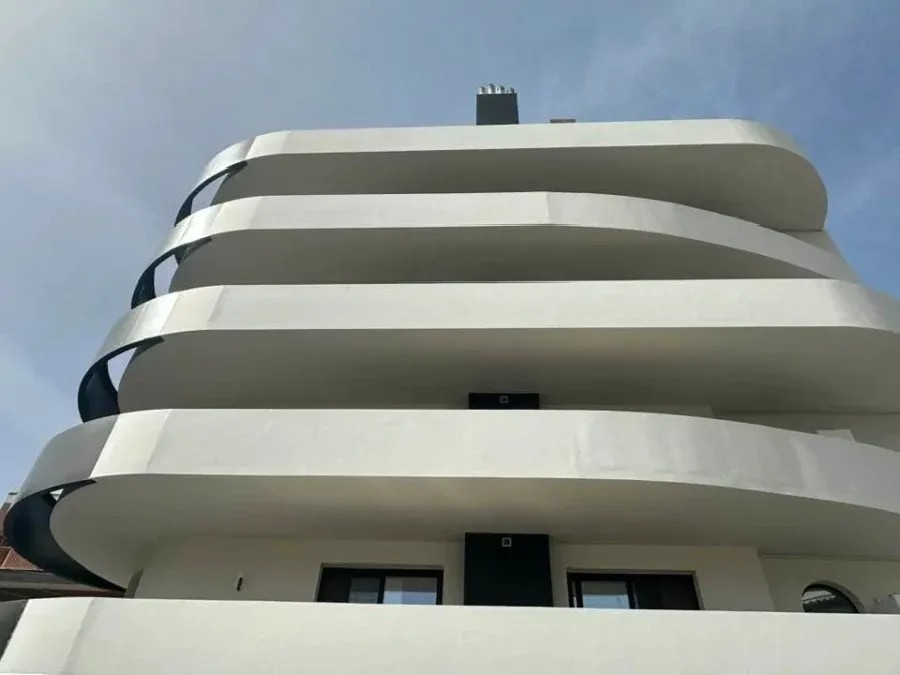 width=900