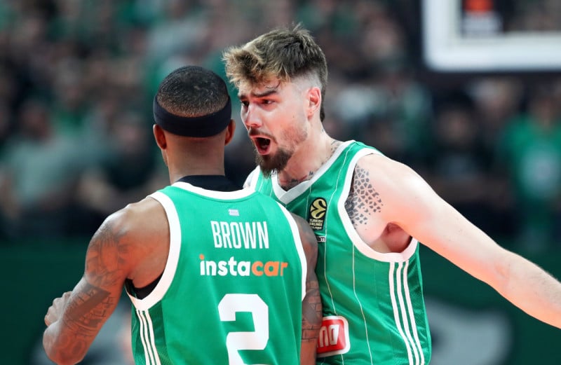 Αποθέωσε Ναν ο Χουάντσο μετά τη νίκη - "Είναι ο MVP και τον ακολουθούμε"