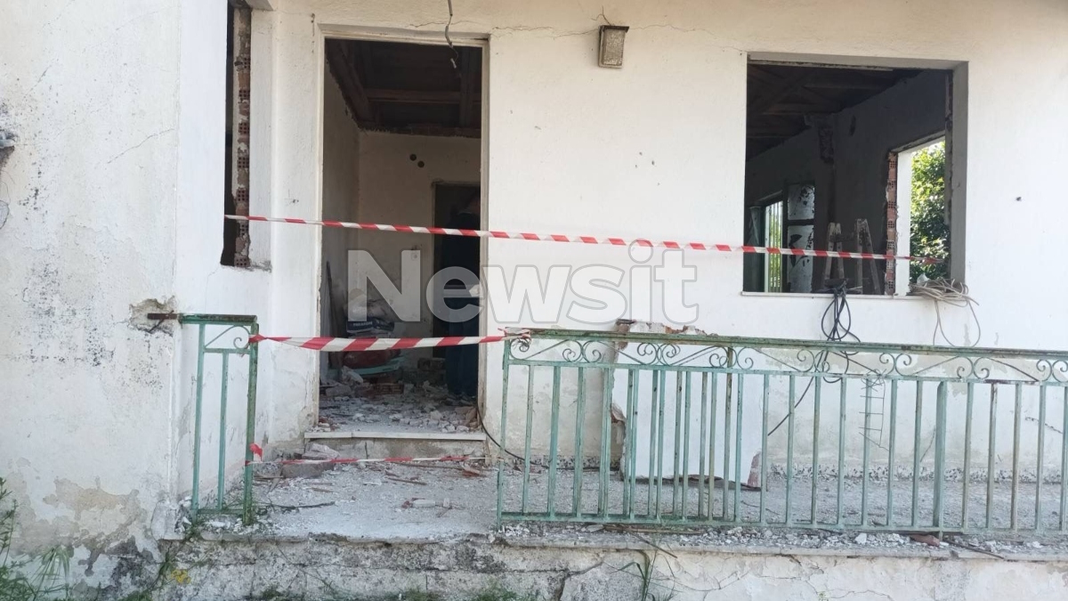 «Καθαρίζαμε το σπίτι από μπάζα, ήταν ατύχημα», λέει ο πατέρας του 19χρονου που καταπλακώθηκε από τοίχο 3 Σπίτι στα Φάρσαλα