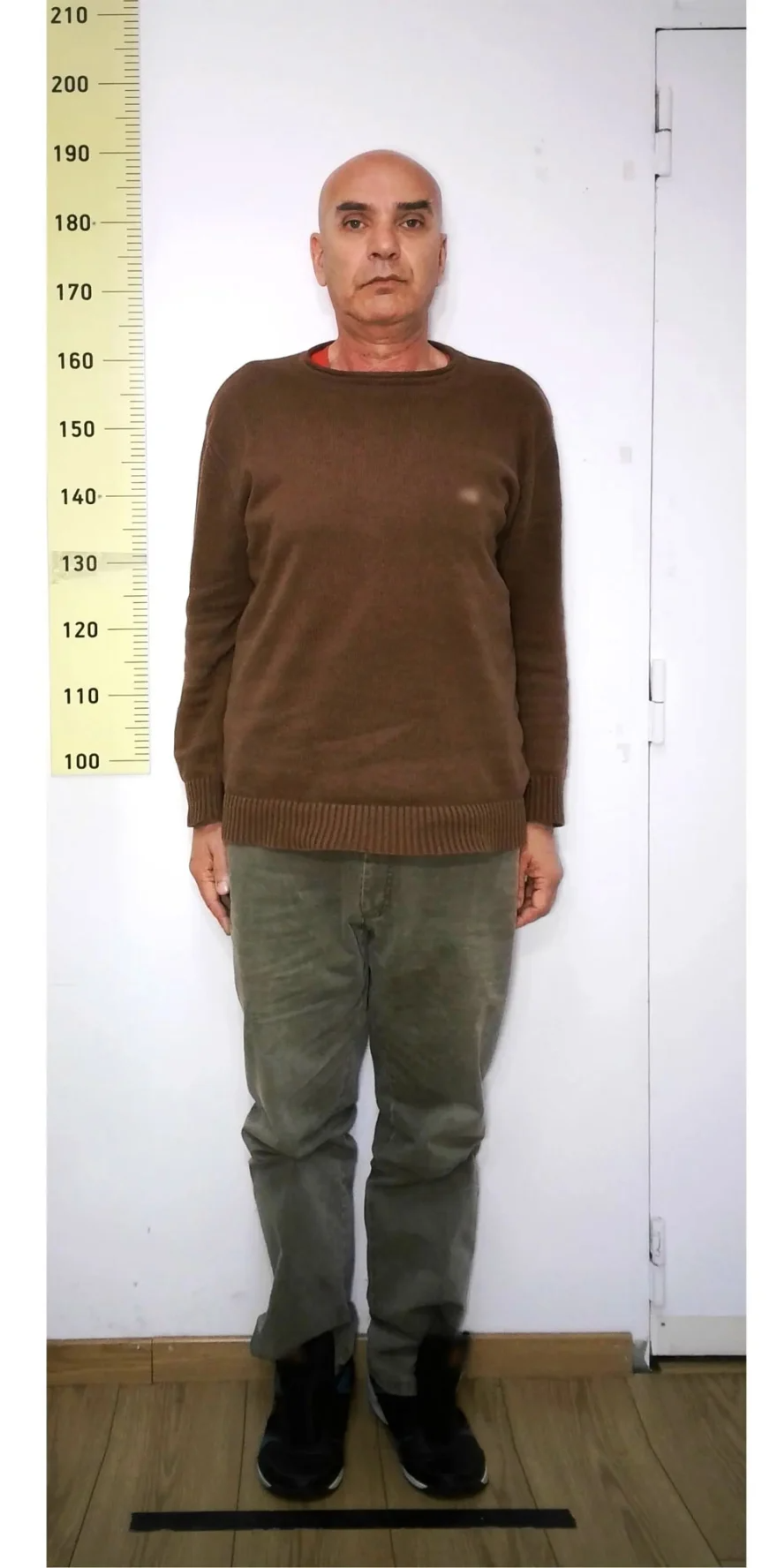 width=880