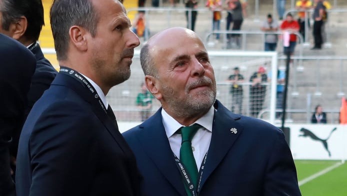 Απέρριψε