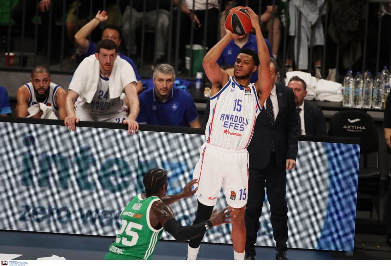 Πρόβλημα στην Εφές λίγες ώρες πριν το Game 4 με Παναθηναϊκό! (ΒΙΝΤΕΟ)