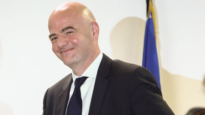 Τρίζει