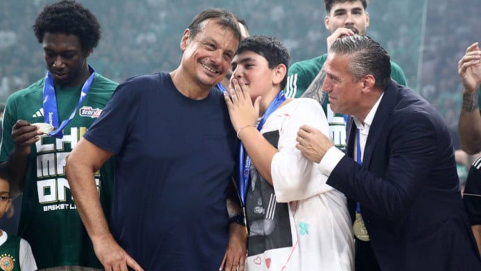"Ξέφυγε" για την πρώην Εφές ο γιος Αταμάν: "Στο ΟΑΚΑ πρέπει να καουν οι…"!