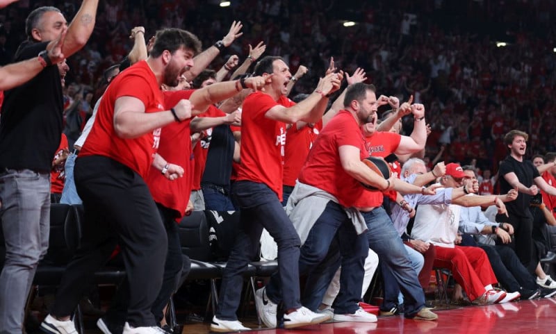 Κίνηση ματ Αγγελόπουλων! Τσάρτερ για F4 - Πώς κλείνεις θέση