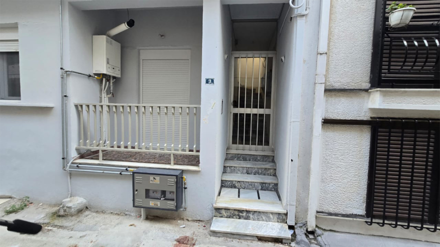 Μαθεύτηκε όλη η αλήθεια για τον γιο που σκότωσε την ίδια του την μητέρα στην Λάρισα - Γι'αυτό το έκανε 8 Λάρισα: Στον θώρακα και την κοιλιά μαχαίρωσε ο 21χρονος τη μητέρα του - Καθάρισε το σπίτι μετά το έγκλημα