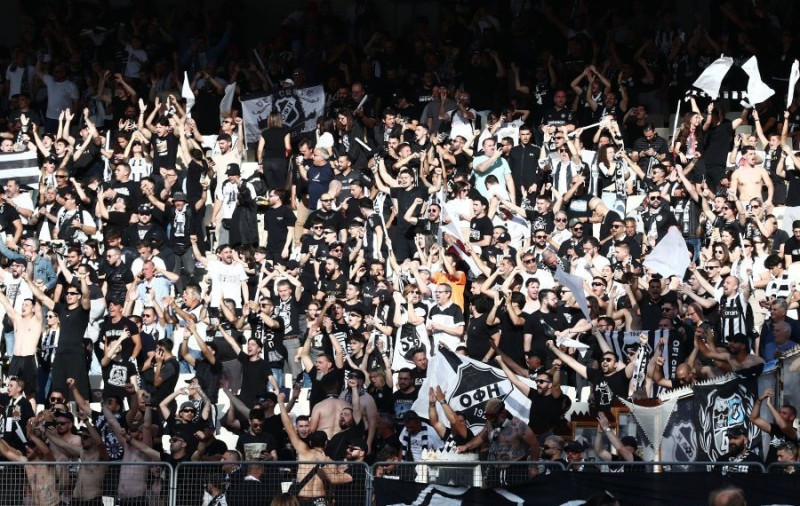 Επιτέλους τελικός! Φανταστική ατμόσφαιρα από κόσμο Ολυμπιακού - ΟΦΗ (ΦΩΤΟ)