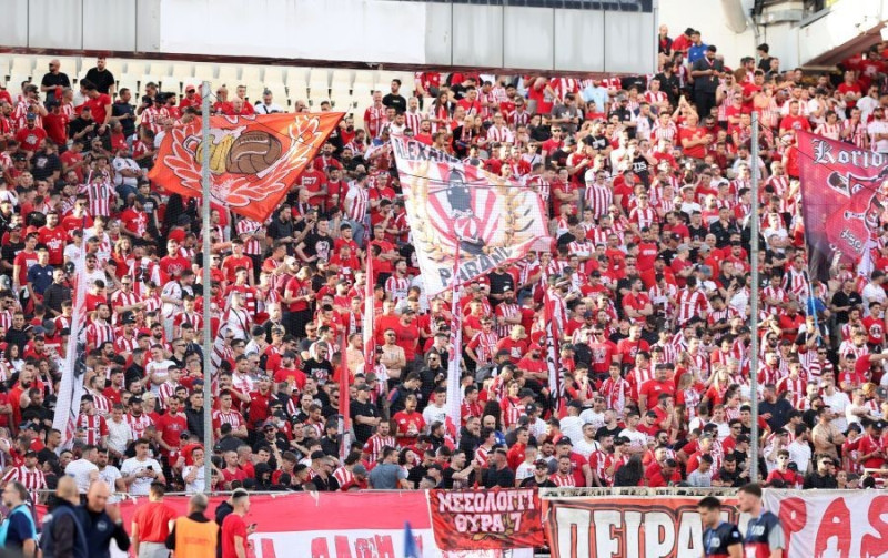 Επιτέλους τελικός! Φανταστική ατμόσφαιρα από κόσμο Ολυμπιακού - ΟΦΗ (ΦΩΤΟ)