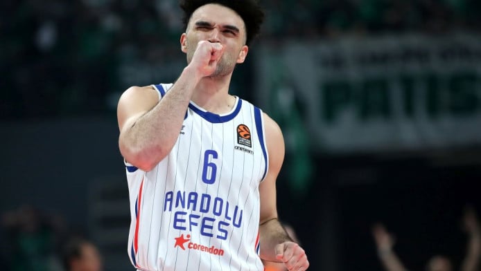 "Στον... αέρα δύο παίκτες του Παναθηναϊκού - Περιμένει Σορτς και Μπράιαντ"