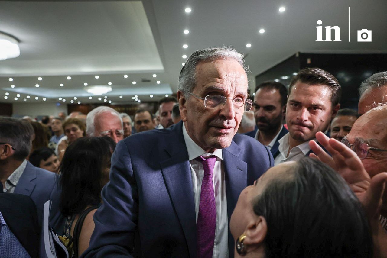 Δεν samaras3