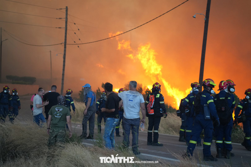 Μαίνονται