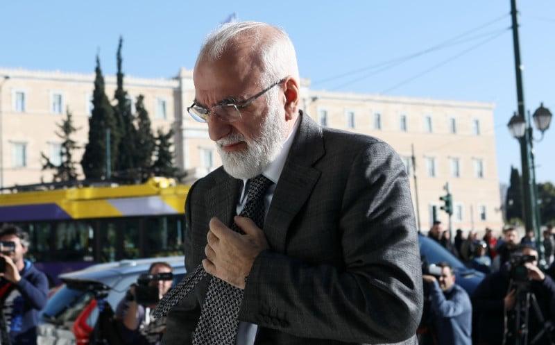 Στη