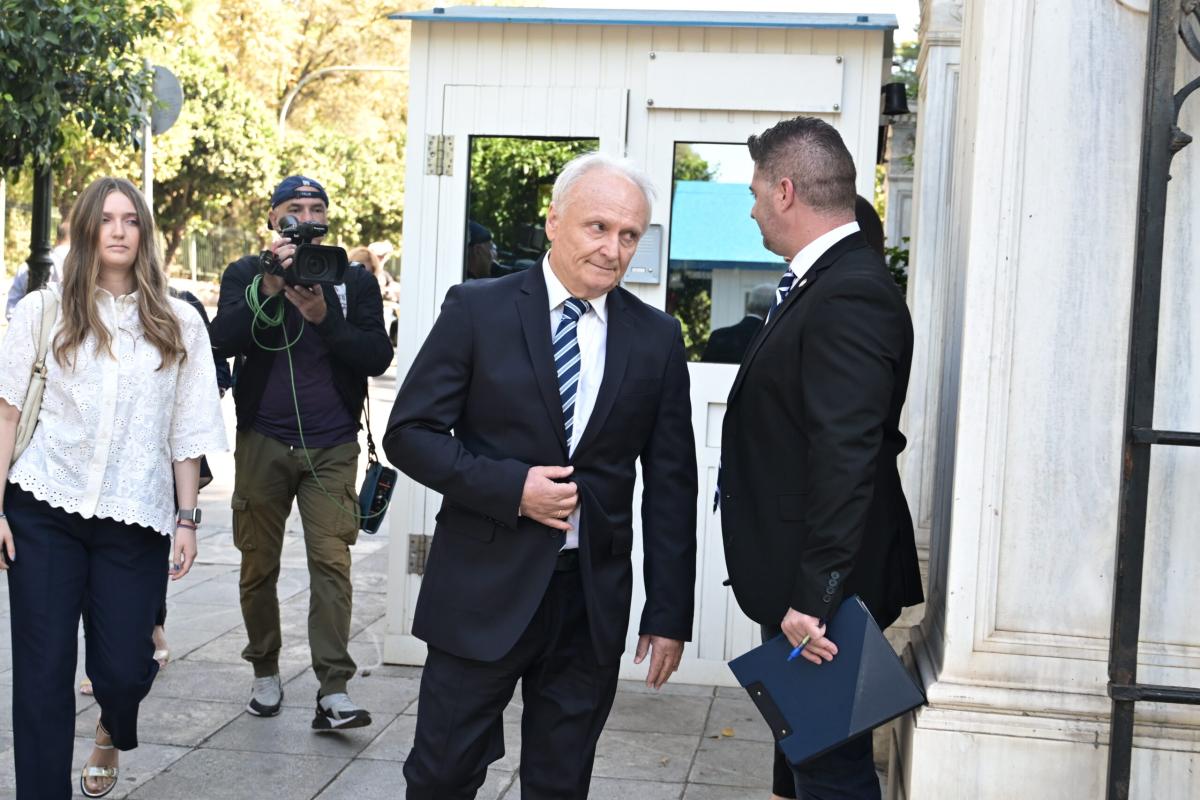 Ορκίστηκαν Γιάννης