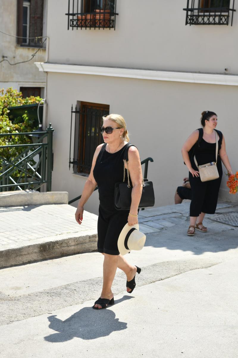 Γεράσιμος Μιχελής: Σε κλίμα συγκίνησης η κηδεία του - Ποιοι έδωσαν το παρών στο τελευταίο αντίο 11 kideia michelis 4 1