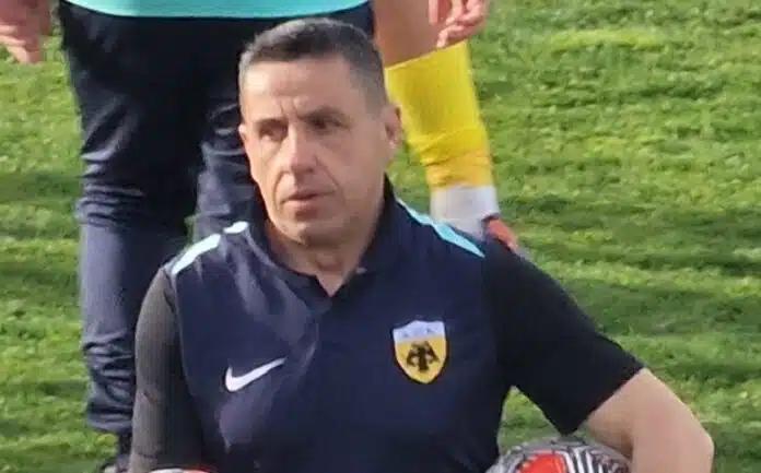 width=696
