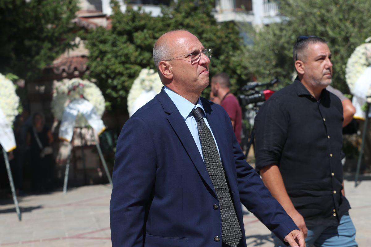 Θρήνος Η