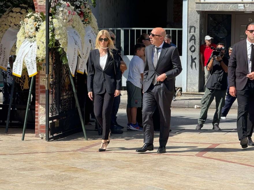 Θρήνος bratakos_rapti