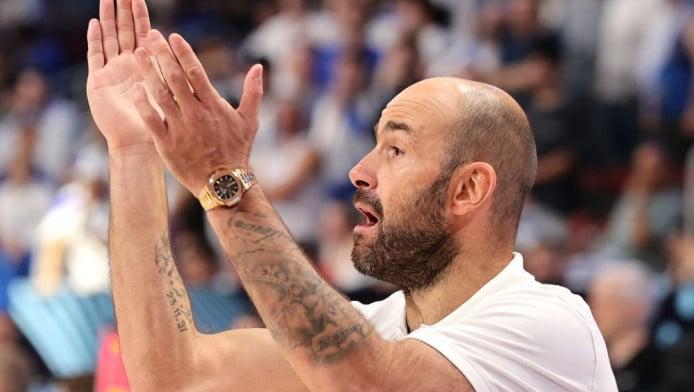 Σπανούλης: "Να σεβαστούν τον Γιάννη - Δείχνει χαρακτήρα αυτή η νίκη"