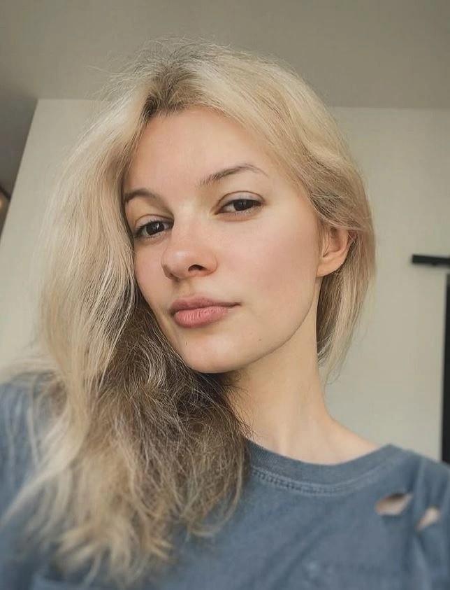 width=644