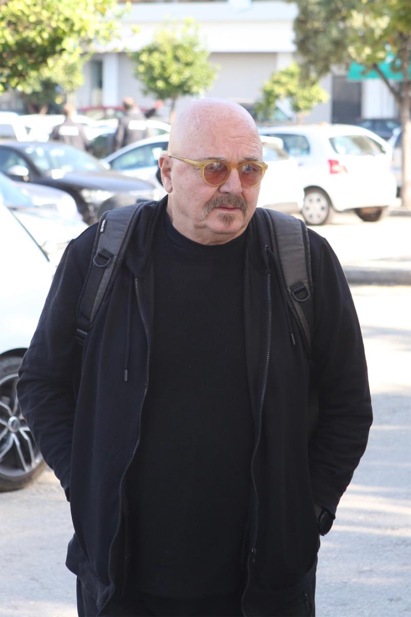 Άννα Κυριακού: «Ήταν δική της επιθυμία να καεί, γιατί ήθελε να είναι βαζάκι και να κοιτάει τον Παρθενώνα», λέει ο γιος της 4 Άννα Κυριακού - κηδεία: Συγκίνηση στο τελευταίο αντίο, λύγισε ο γιος της: «Αγαπήθηκε από όλο τον κόσμο» - Δείτε φωτογραφίες