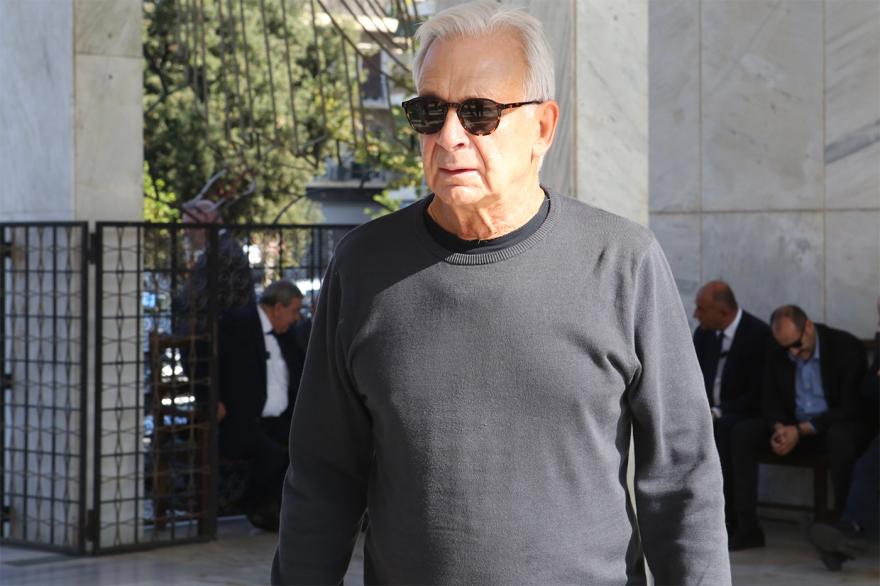 Άννα Κυριακού: «Ήταν δική της επιθυμία να καεί, γιατί ήθελε να είναι βαζάκι και να κοιτάει τον Παρθενώνα», λέει ο γιος της 5 Άννα Κυριακού - κηδεία: Συγκίνηση στο τελευταίο αντίο, λύγισε ο γιος της: «Αγαπήθηκε από όλο τον κόσμο» - Δείτε φωτογραφίες