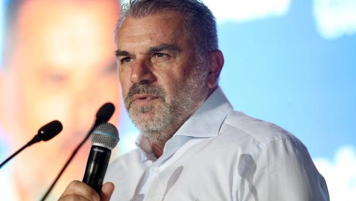 Νότιγχαμ Φόρεστ: Ο Ποστέκογλου απολύθηκε... με την λήξη!