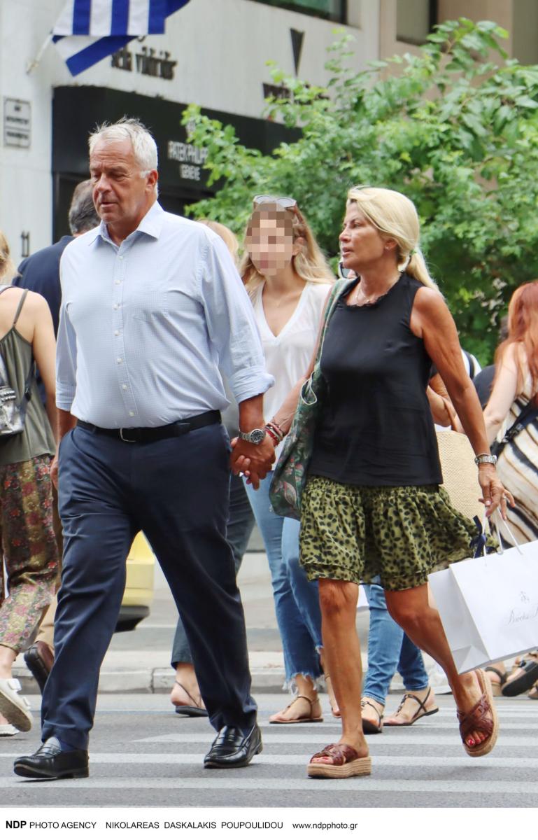 Ξέσπασε η σύζυγος του Βορίδη μετά την επίθεση κουκουλοφόρων στην οικογένειά της: «Επαναστάτης αριστερός σημαίνει…» 6 4 5 scaled