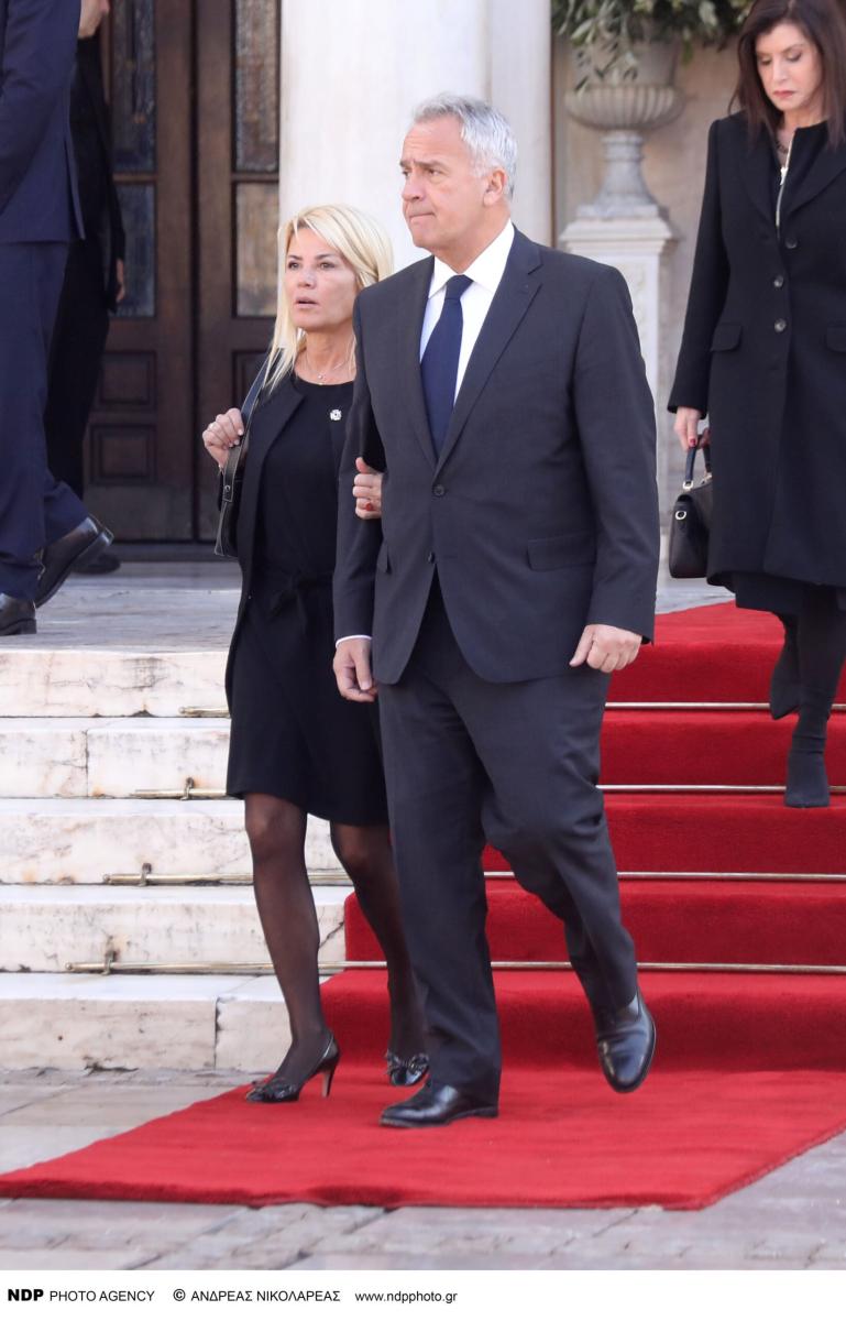 Ξέσπασε η σύζυγος του Βορίδη μετά την επίθεση κουκουλοφόρων στην οικογένειά της: «Επαναστάτης αριστερός σημαίνει…» 9 7 1 scaled