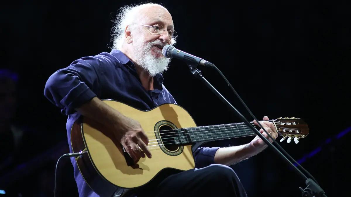 Ρώμας: Ξεσπά για τον Σαββόπουλο: «Με πείραξε! Κάνεις ηθικό αποκλεισμό σε έναν τέτοιον άνθρωπο;» 1 dionisis savvopoulos 2.jpg