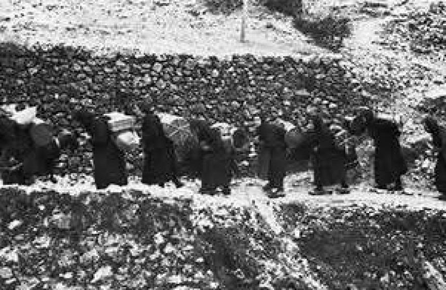 Οι γυναίκες της Πίνδου και η μεγάλη προσφορά τους στον Ελληνοϊταλικό Πόλεμο 3 Οι γυναίκες της Πίνδου και η μεγάλη προσφορά τους στον Ελληνοϊταλικό Πόλεμο (1940-1941)