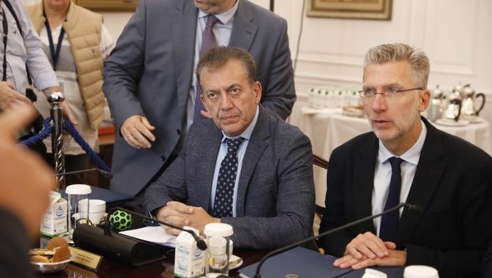 Οι 10 άξονες της κυβέρνησης για την οπαδική βία!