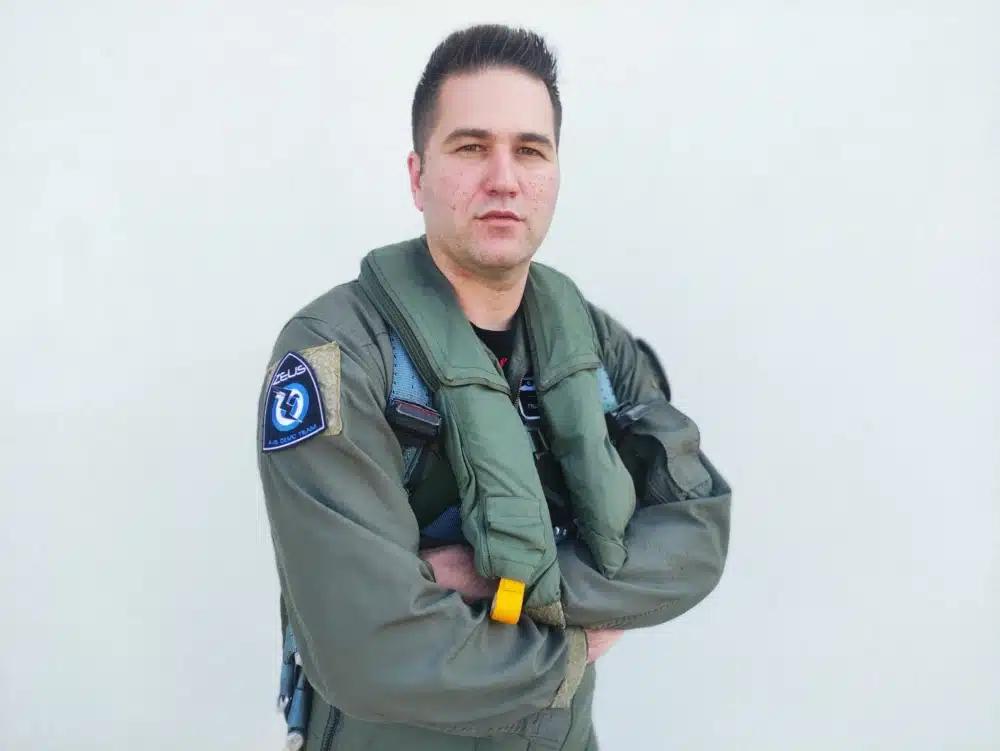 Συγκίνησε ο πιλότος της ομάδας Ζευς στη Θεσσαλονίκη: «Τιμάμε αυτούς που ύψωσαν το όχι και πέταξαν πάνω από τον φόβο» 2 6356430