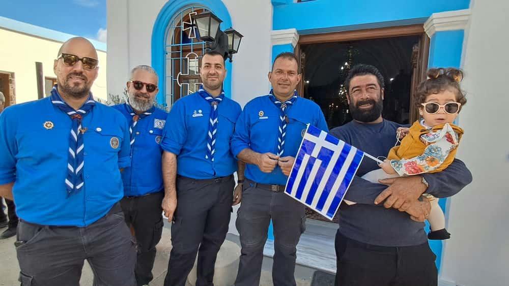 Ψέριμος: Οι 2 μαθητές του νησιού παρέλασαν με παιδιά του 11ου Δημοτικού Περιστερίου για την 28η Οκτωβρίου 6 viber image 2025 10 28 10 09 29 214