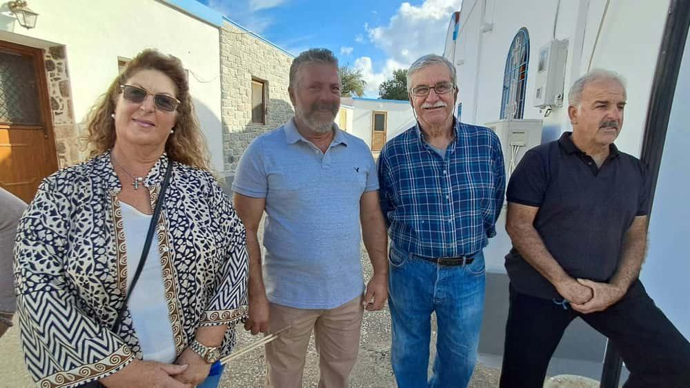 Ψέριμος: Οι 2 μαθητές του νησιού παρέλασαν με παιδιά του 11ου Δημοτικού Περιστερίου για την 28η Οκτωβρίου 8 viber image 2025 10 28 10 09 29 423