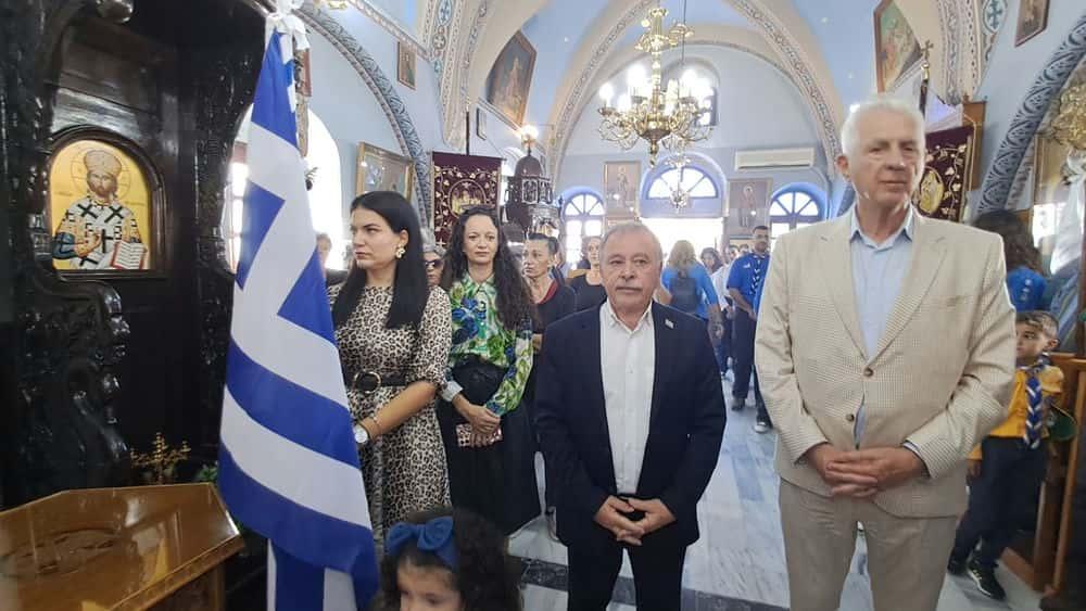 Ψέριμος: Οι 2 μαθητές του νησιού παρέλασαν με παιδιά του 11ου Δημοτικού Περιστερίου για την 28η Οκτωβρίου 15 viber image 2025 10 28 10 09 30 702