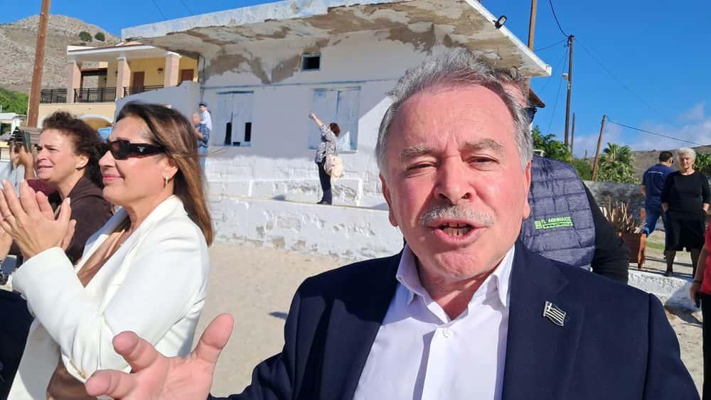 Ψέριμος: Οι 2 μαθητές του νησιού παρέλασαν με παιδιά του 11ου Δημοτικού Περιστερίου για την 28η Οκτωβρίου 36 viber image 2025 10 28 10 12 27 712