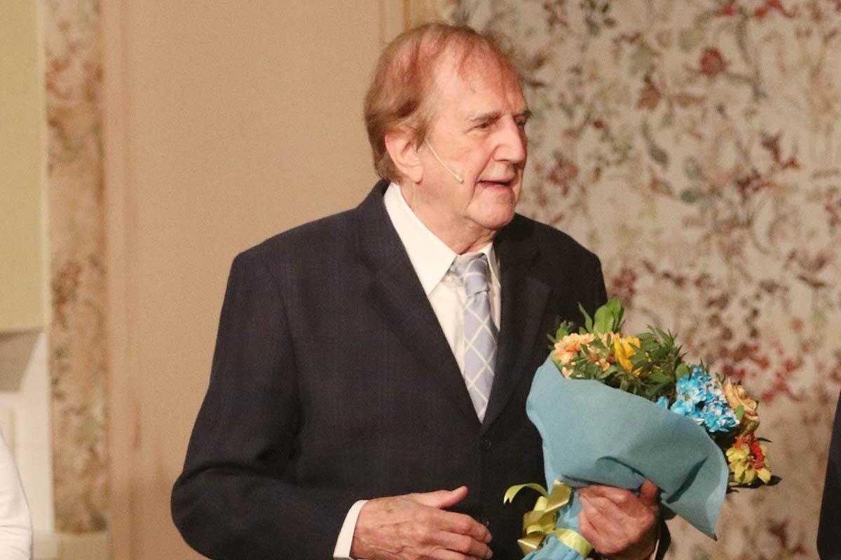 Γενέθλια για τον Γιώργο Κωνσταντίνου – Δε θα πιστέψετε πόσο χρονών γίνεται 7 giorgos konstantinou04014